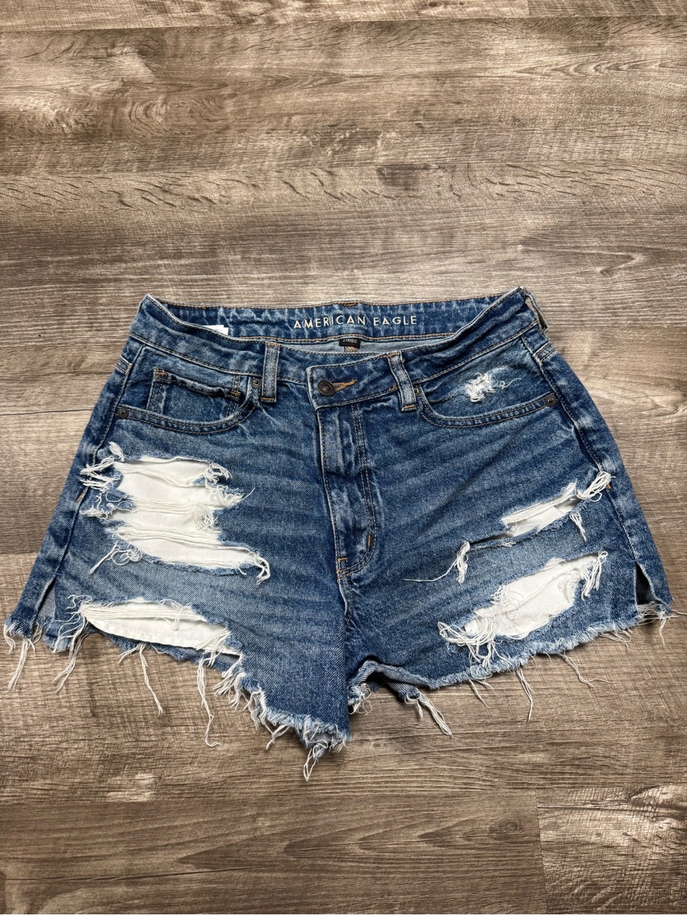 American Eagle Mom Short Jean Shorts Size 6
